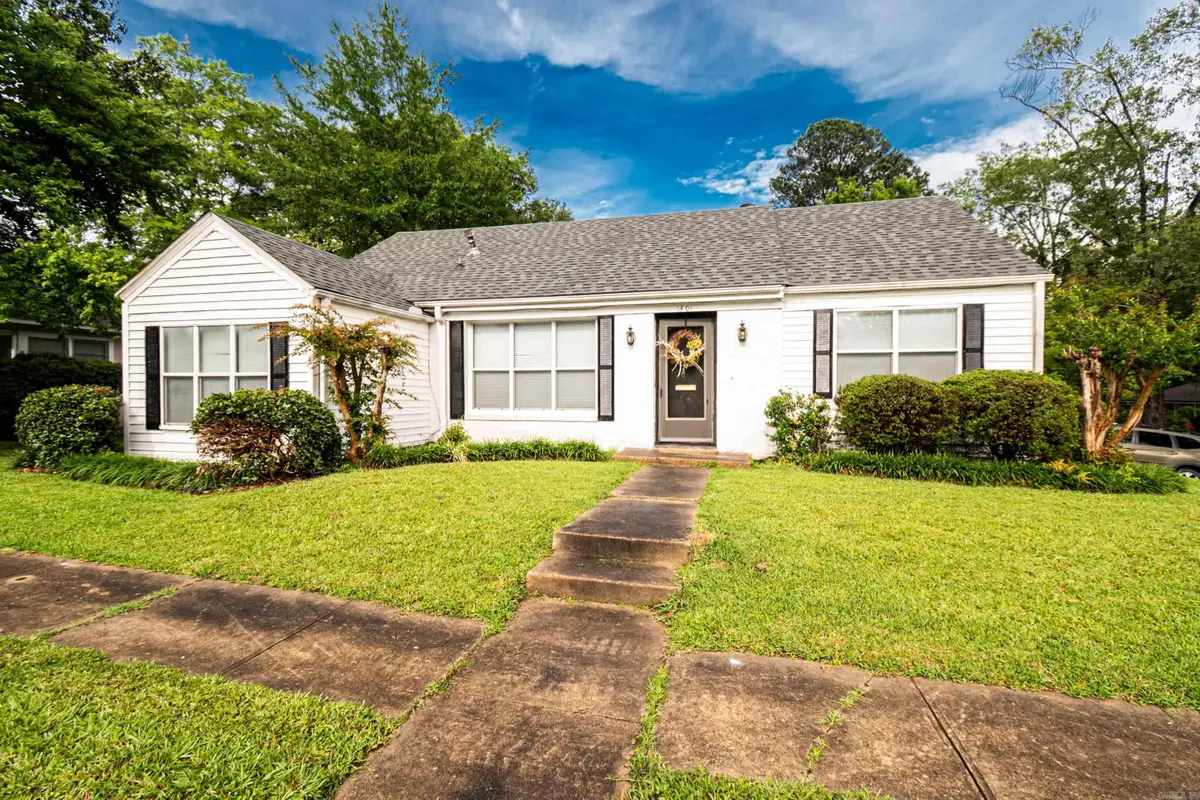 1401 N Park Ave, El Dorado, AR 71730 - #1