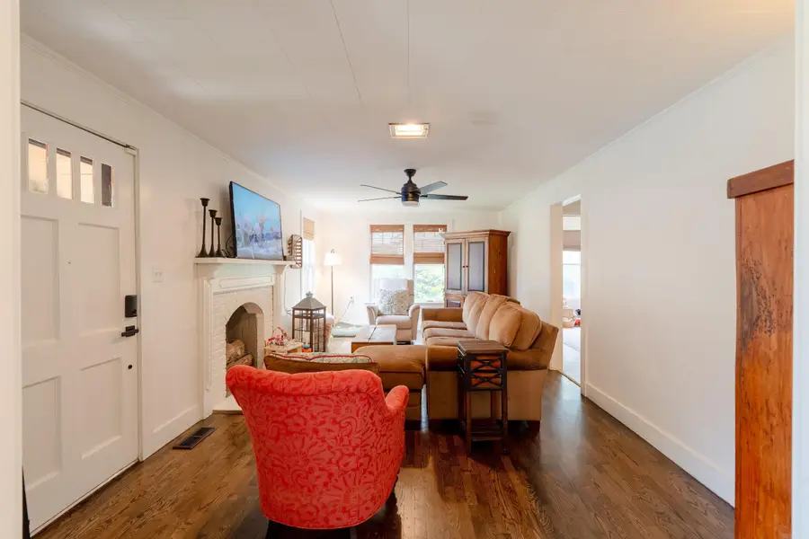 1010 W Center Avenue, Searcy, AR 72143 - #3
