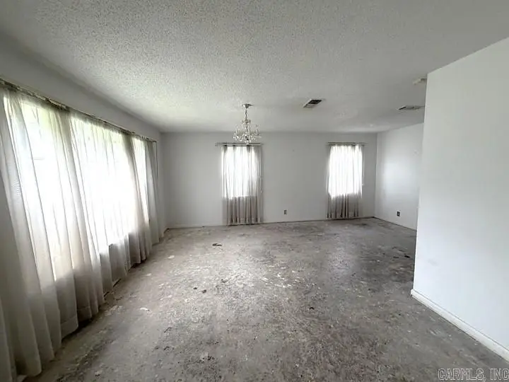 3914 King Richard Road, Pine Bluff, AR 71603 - #3