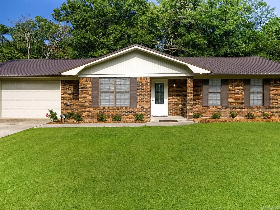 1324 Mockingbird, White Hall, AR 71602 - #2