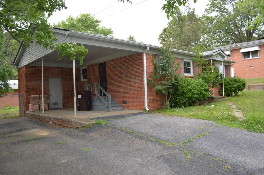 706 E South Street, Harrisburg, AR 72432 - #2