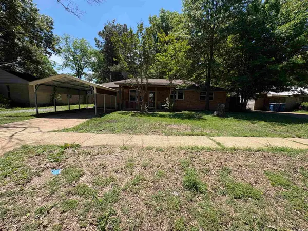 610 N Roselawn, West Memphis, AR 72301