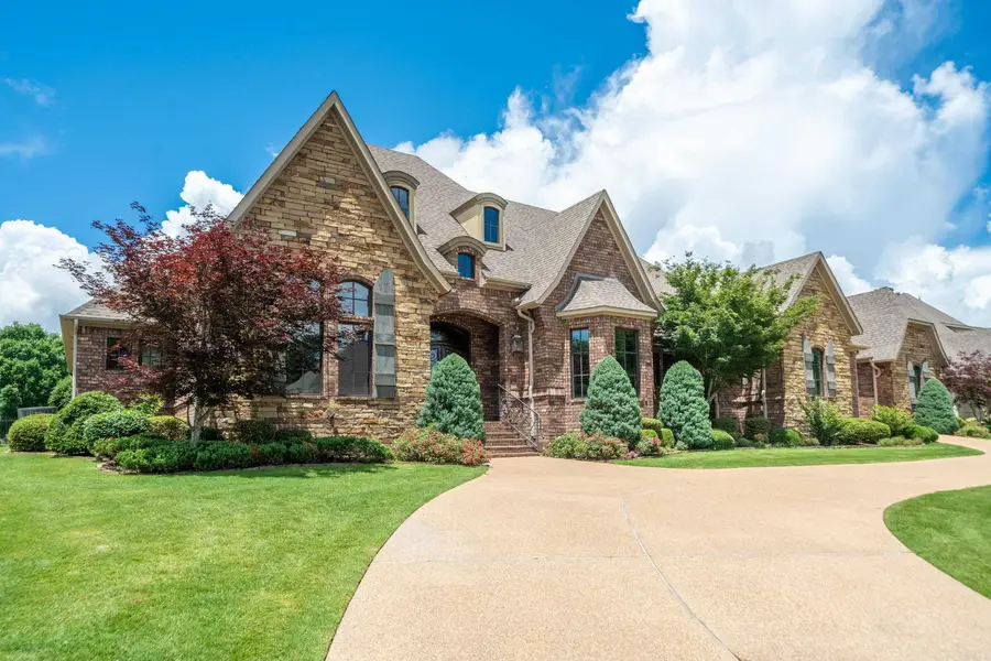 352 Arlington Park Court, Hot Springs, AR 71901 - #2