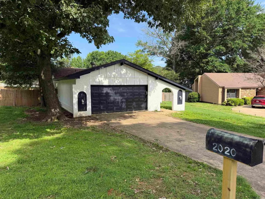 2020 Cenwood, Jonesboro, AR 72401 - #2
