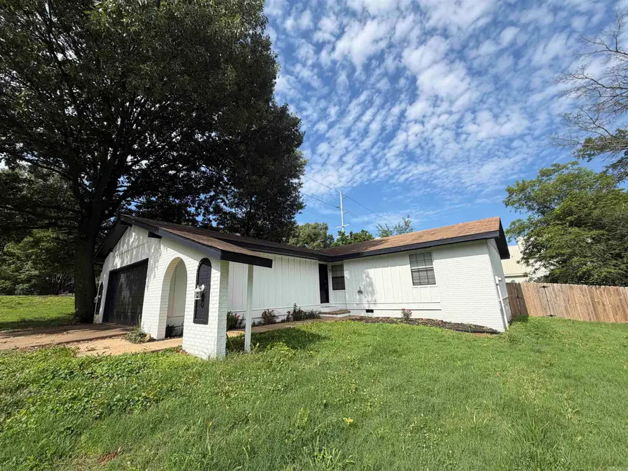 2020 Cenwood, Jonesboro, AR 72401 - #3