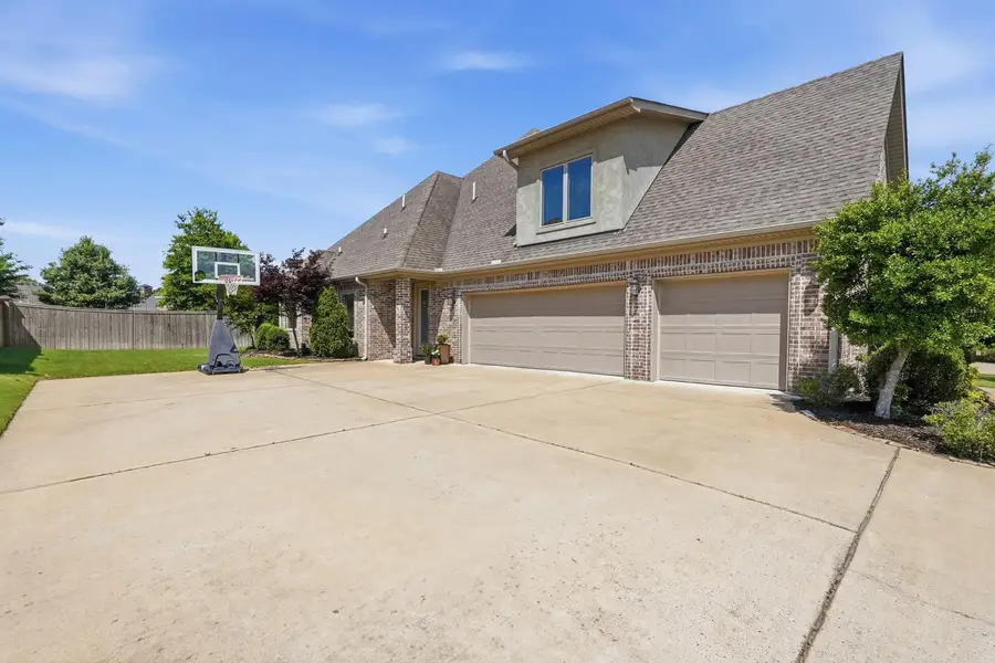 7015 Westshore Avenue, Benton, AR 72019 - #3
