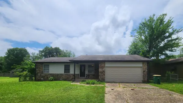 10 Cherryridge Place, Jacksonville, AR 72076