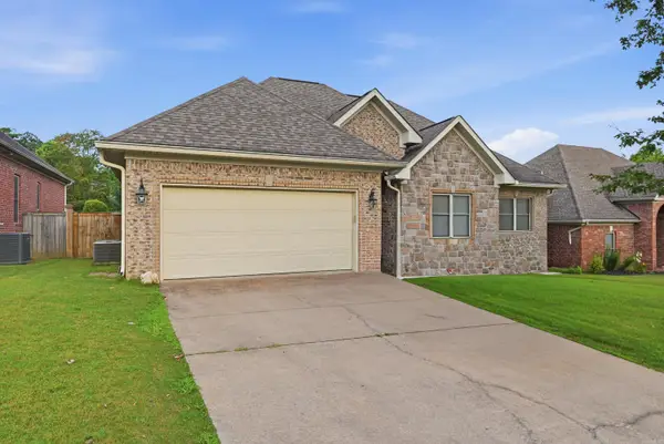7426 Peach Blossom Drive, Benton, AR 72019