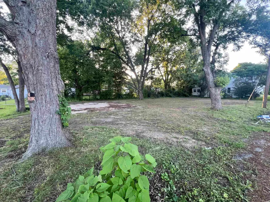 431 S Garfield Avenue, Piggott, AR 72454 - #2
