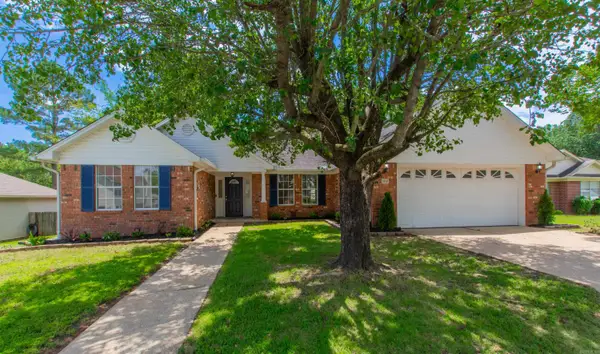 1110 Arbor Cove, Benton, AR 72015
