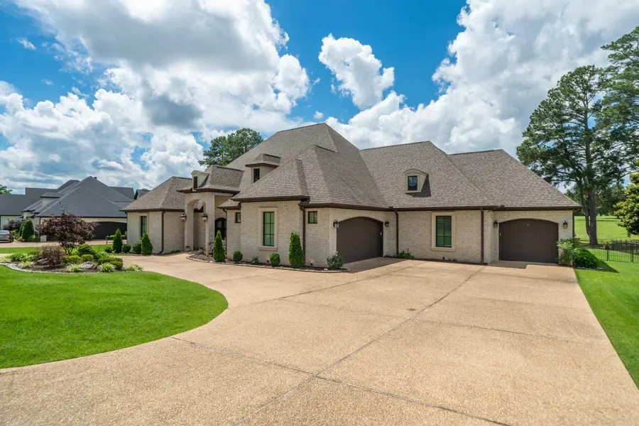 216 Arlington Park Court, Hot Springs, AR 71901 - #2