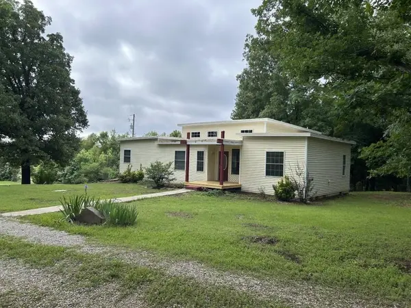 318 S Riggsville Drive, Mountain View, AR 72560