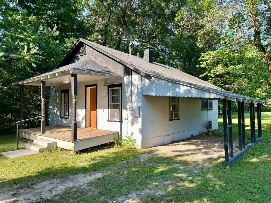 304 S 12th Avenue, Piggott, AR 72454 - #2