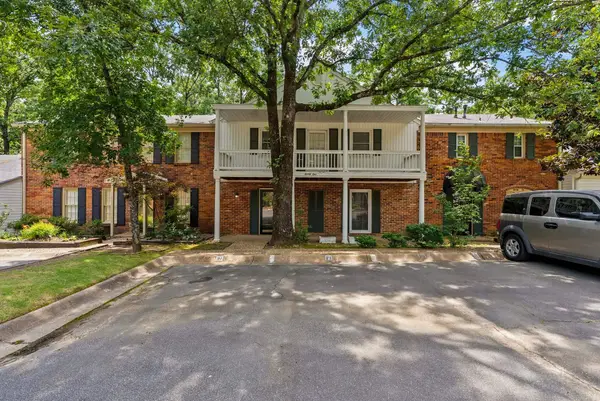 21 Kingsbridge Way, Little Rock, AR 72212