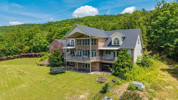 754 Peaceful Valley Road, Hot Springs, AR 71901