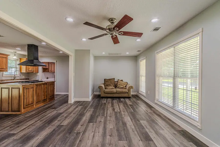 306 N Center Hill Road, Paragould, AR 72450 - #3