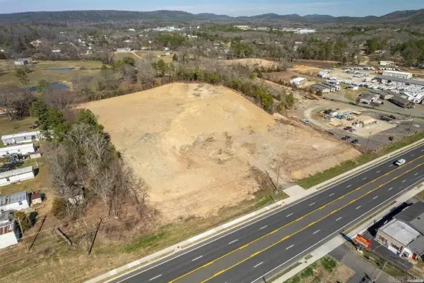 XXXX Albert Pike Road, Hot Springs, AR 71913