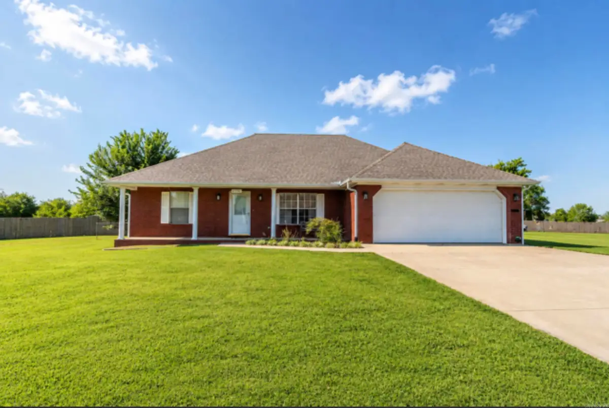 2906 Newcastle, Paragould, AR 72450 - #1