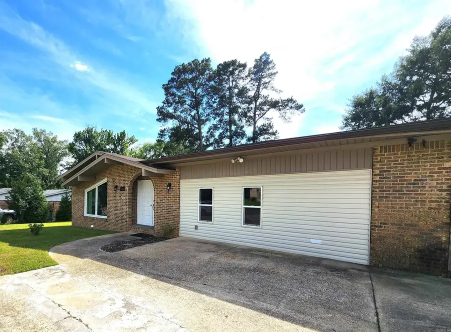 500 Carol Avenue, El Dorado, AR 71730 - #3