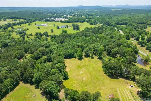 xxxx Airport Road, Bonnerdale, AR 71933