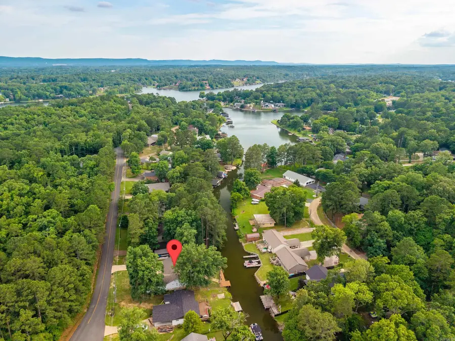 304 W Mountain View Drive, Hot Springs, AR 71913 - #3