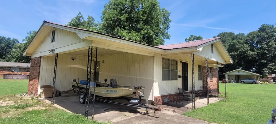 731 N Eighth Street, Augusta, AR 72006 - #3
