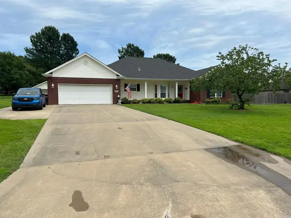 1610 Tiger Lily Circle, Greenwood, AR 72936