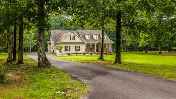 213 N Estates Cove, White Hall, AR 71602