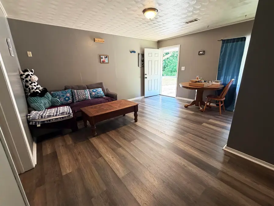 1201 Nightingale Cir, Horseshoe Bend, AR 72512 - #2