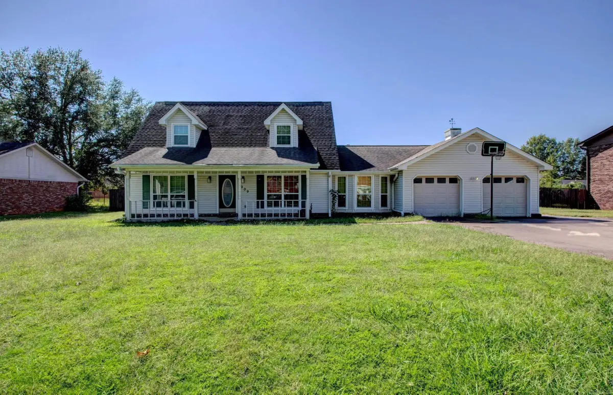 1909 Madden, Jacksonville, AR 72076 - #1