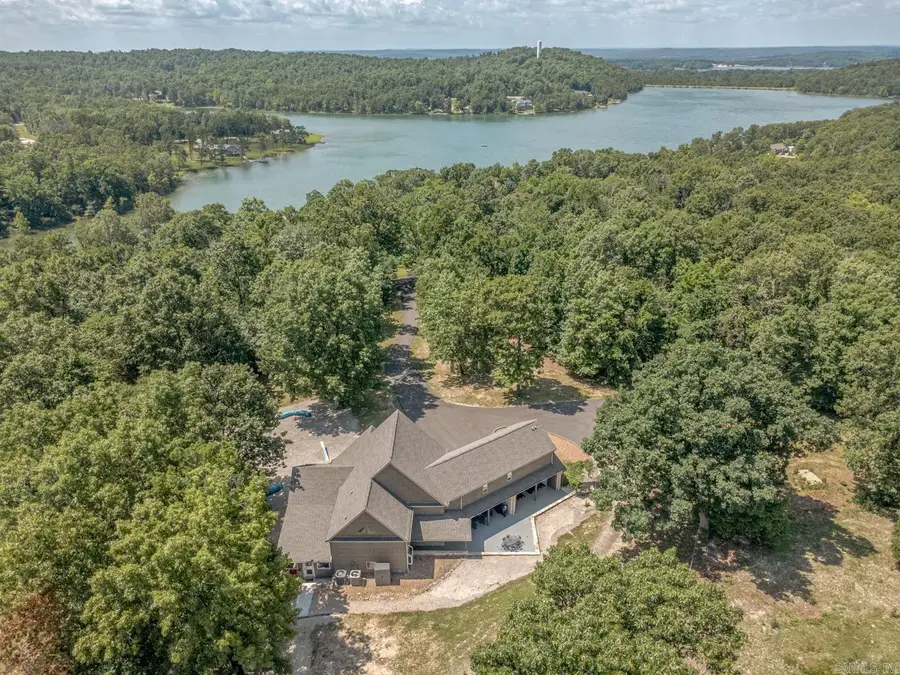 2214 E Diamond Lake, Horseshoe Bend, AR 72512 - #2