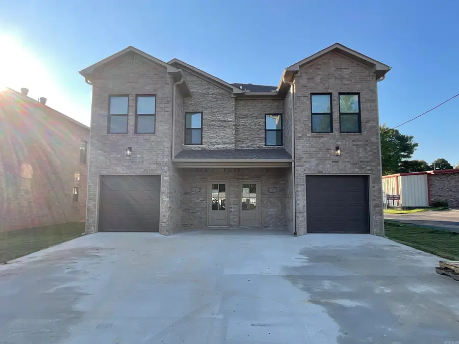 215 & 217 N Elm Street, Jacksonville, AR 72076 - #2