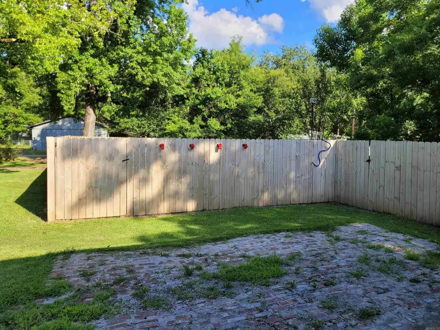 202 Matthews Street, Norphlet, AR 71759 - #3