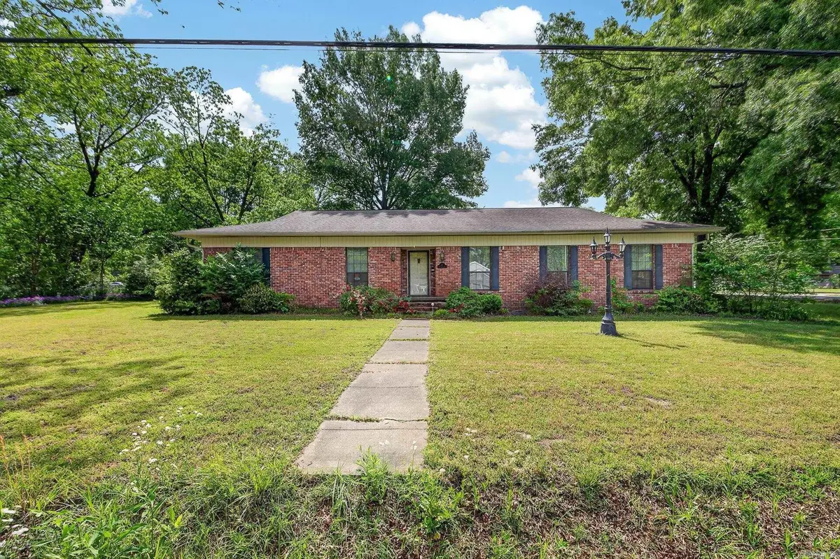 111 S Jackson Street, Cabot, AR 72023 - #1