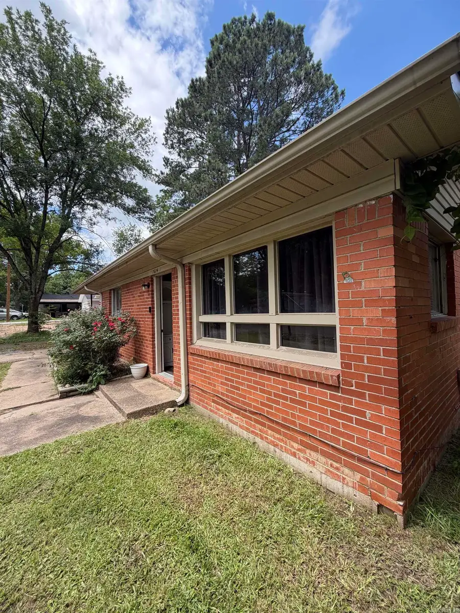 1614 S Boston Place, Russellville, AR 72801 - #3