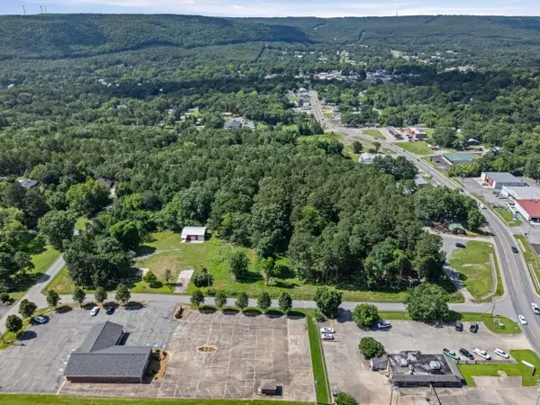 100 Sunnymeadow/broadway, Heber Springs, AR 72543