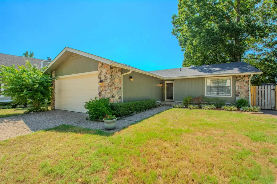 20 Coronado Cove, Maumelle, AR 72113 - #2