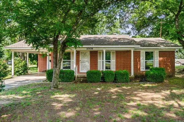 1009 Woodland Park Road, Bryant, AR 72022
