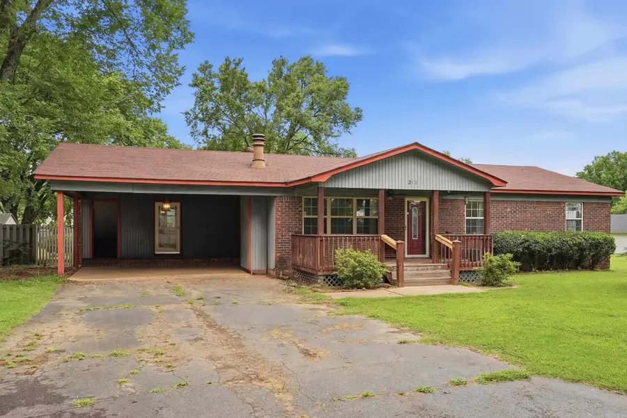 211 Broadview Dr, Hot Springs, AR 71913 - #2