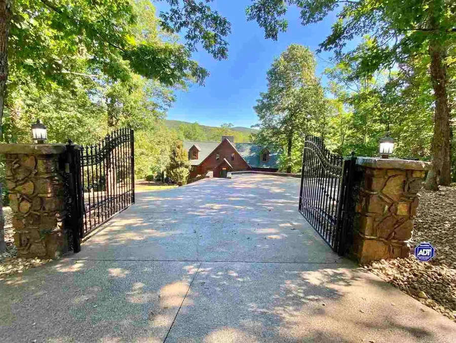 34 Bluff St., Greers Ferry, AR 72067 - #3