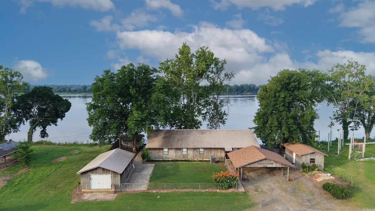 9106 E Swan Lake Rd, Altheimer, AR 72004 - #1