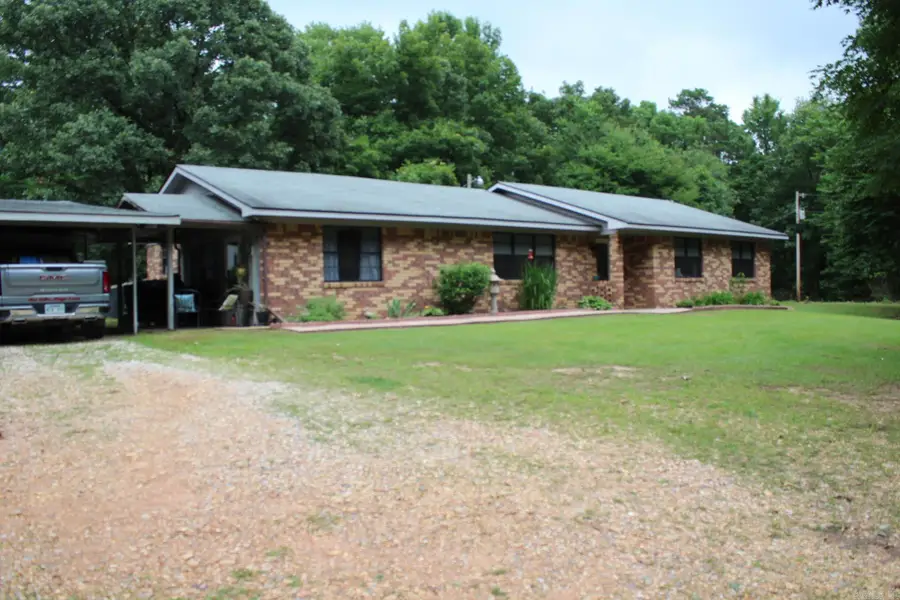 1924 Mt. Pleasant Dr., Nashville, AR 71852 - #2