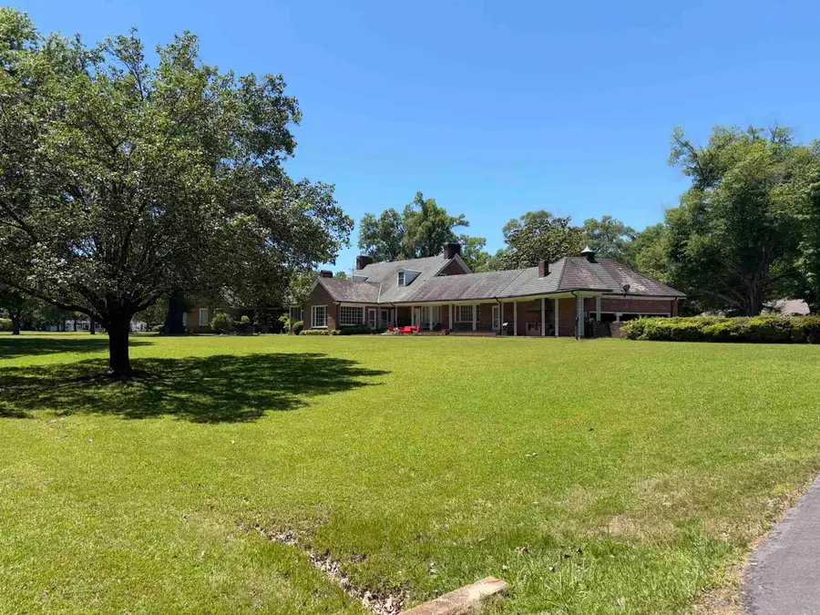 1 Elmwood Circle, Pine Bluff, AR 71603 - #3