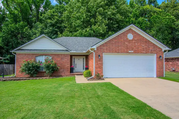 40 Woodbridge Drive, Cabot, AR 72023