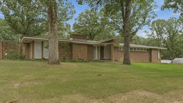 100 Holmes Road, Jonesboro, AR 72401
