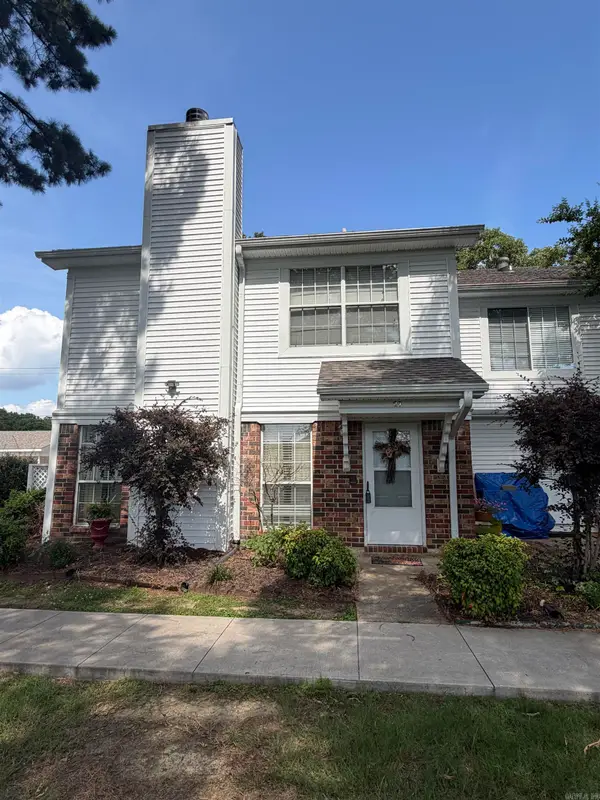 1005 S German Ln #27, Conway, AR 72034