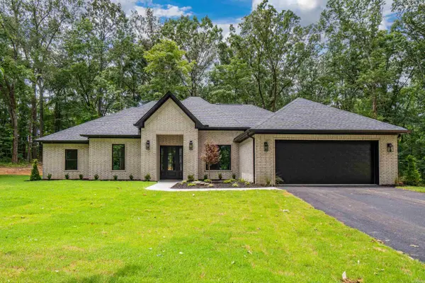 105 Ricky Too Ln, Hot Springs, AR 71913