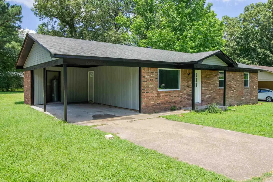 1426 Mimosa St, Malvern, AR 72104 - #2