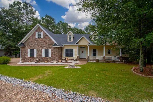 7 Vencedor Way, Hot Springs Village, AR 71909