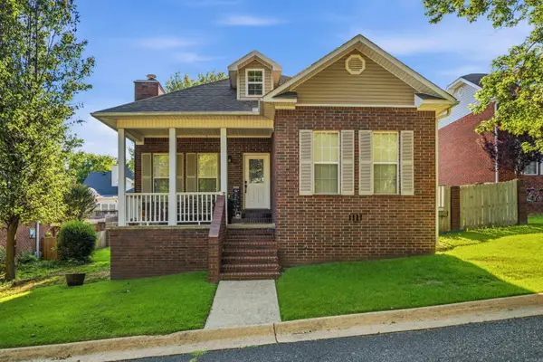 9 Queens Row Street, Hot Springs, AR 71901